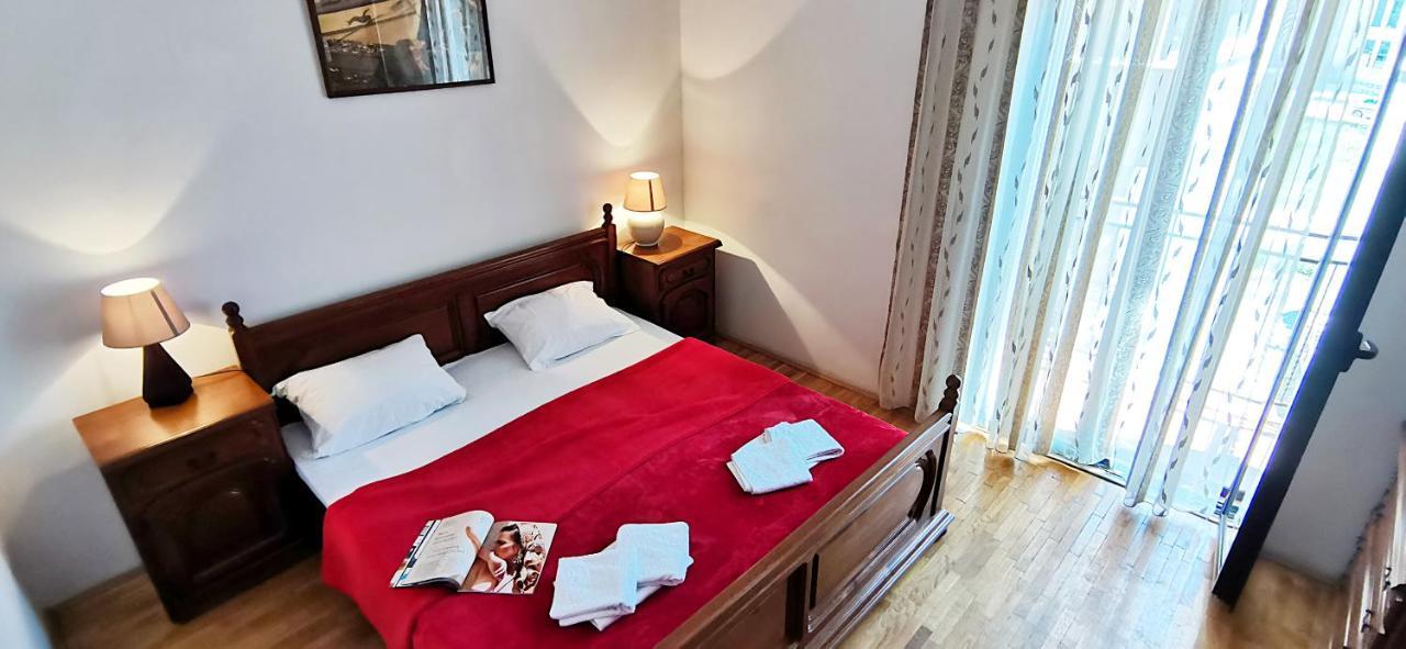 בודווה Apartments And Rooms Marija מראה חיצוני תמונה