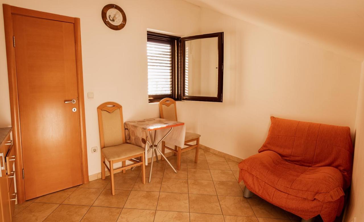 בודווה Apartments And Rooms Marija מראה חיצוני תמונה