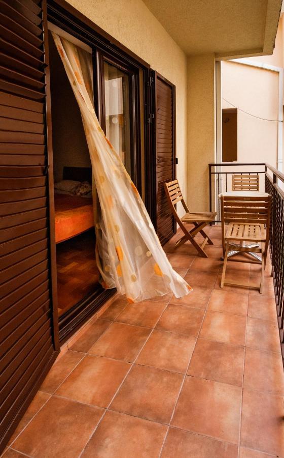 בודווה Apartments And Rooms Marija מראה חיצוני תמונה