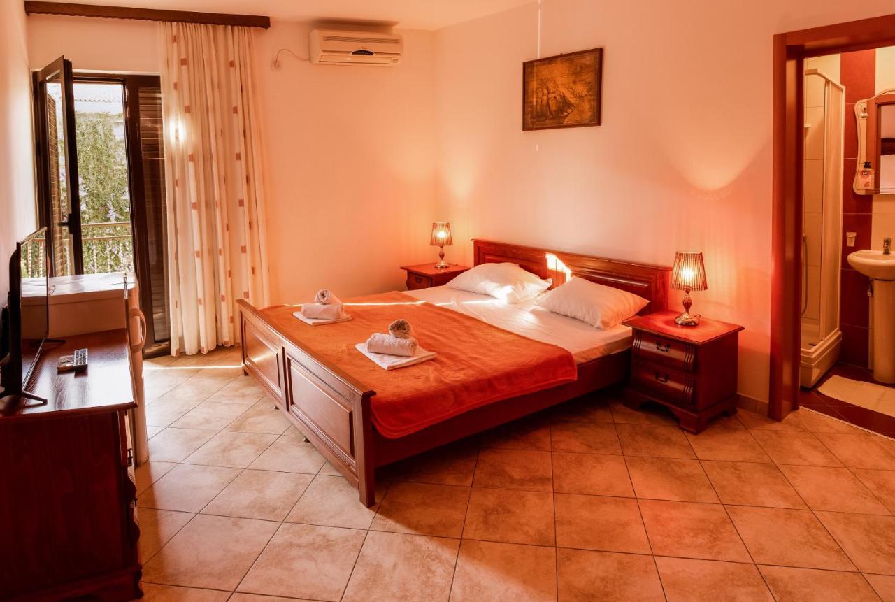בודווה Apartments And Rooms Marija מראה חיצוני תמונה