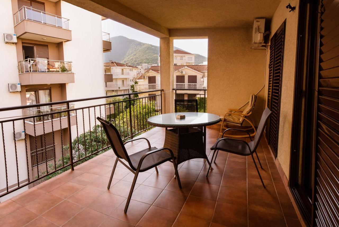 בודווה Apartments And Rooms Marija מראה חיצוני תמונה