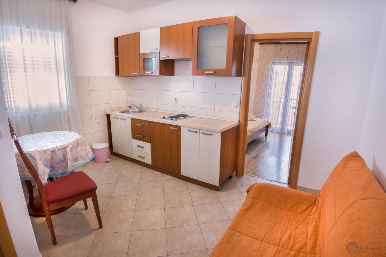 בודווה Apartments And Rooms Marija מראה חיצוני תמונה