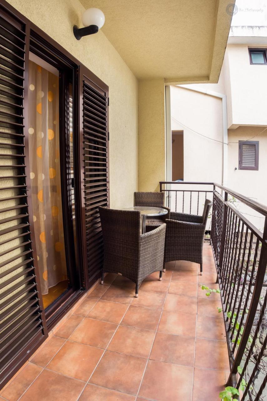 בודווה Apartments And Rooms Marija מראה חיצוני תמונה